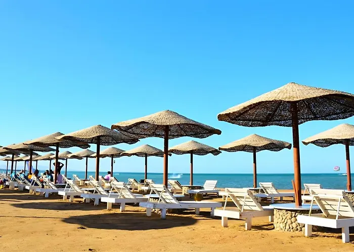 Fanadir Luxury Szálloda Gurdaka