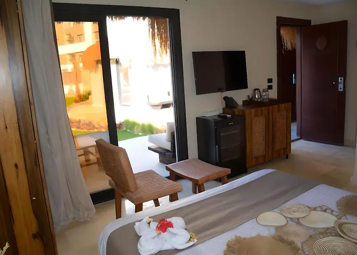 Szálloda Fanadir Luxury Gurdaka