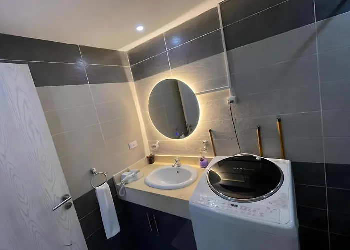 Fanadir Luxury Szálloda Gurdaka