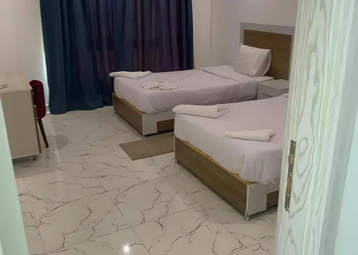 Szálloda Fanadir Luxury Gurdaka
